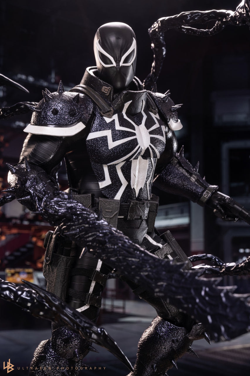READY🔥Hot Toys CMS025 Marvel Comics 1/6th scale Agent Venom Collectible Figure