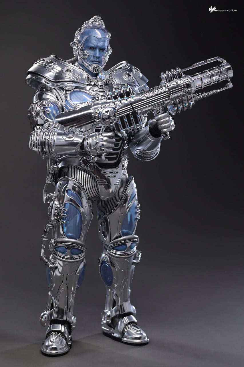 READY🔥Hot Toys MMS800 Batman & Robin 1/6th scale Mr. Freeze (Deluxe Version)