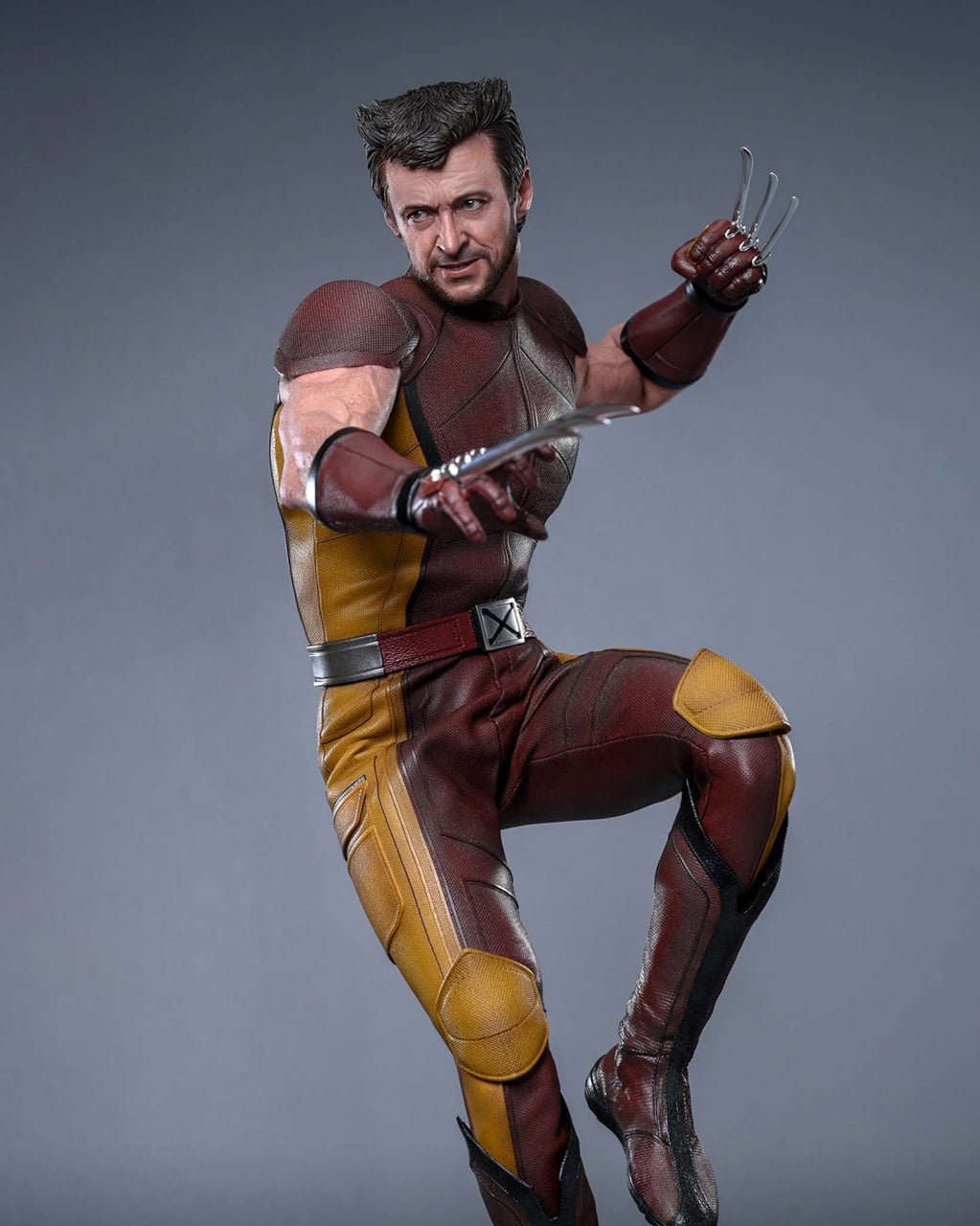 Preorder🔥Hot Toys MMS831 Deadpool & Wolverine 1/6th scale Wolverine (Classic Brown and Tan) Collectible Figure [Hot Toys Exclusive]