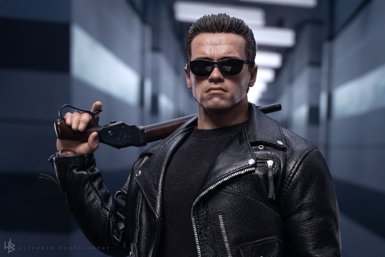 READY🔥Hot Toys MMS795 Terminator 2: Judgment Day 1/6th Scale T-800 (2.0) Collectible Figure