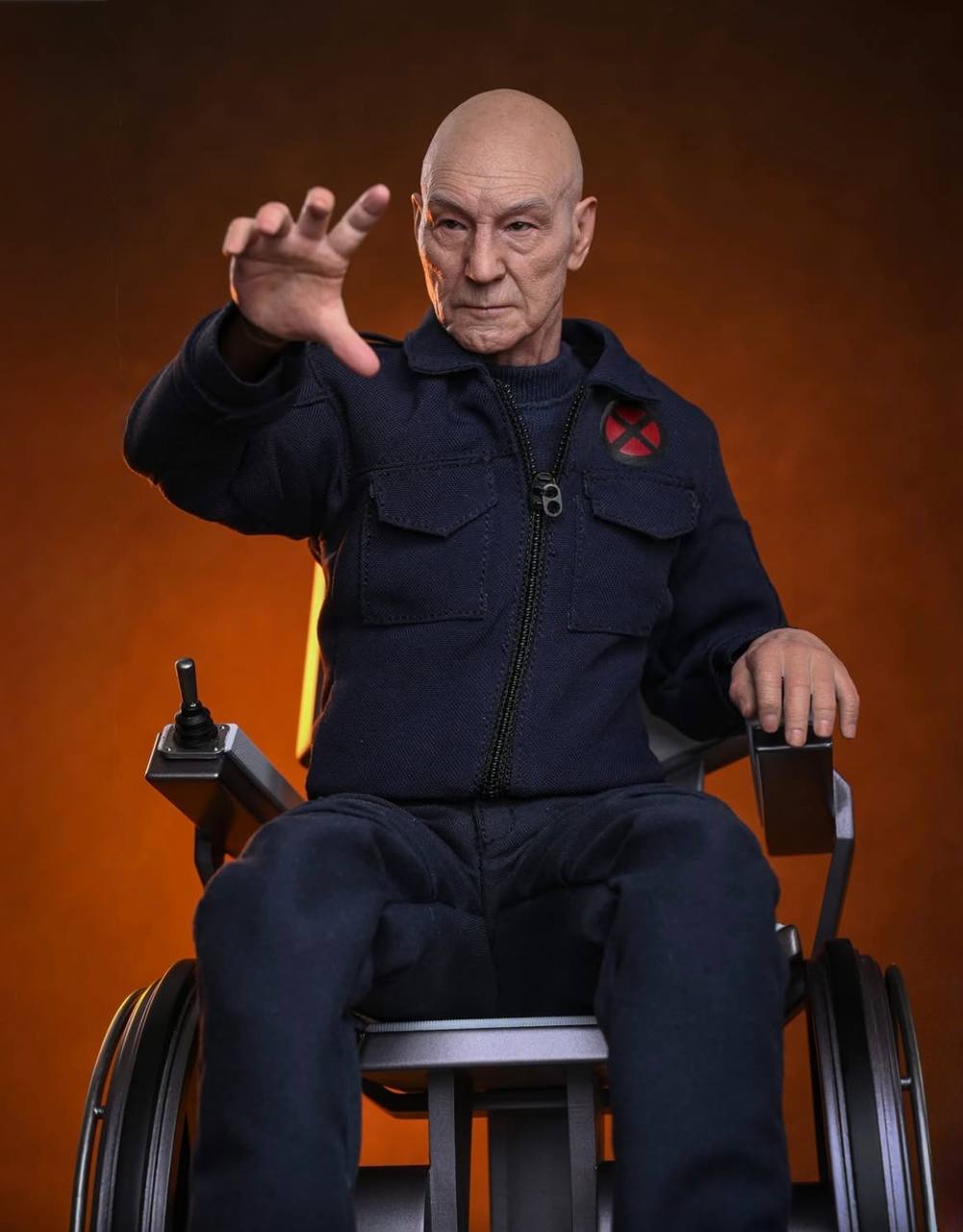 Preorder🔥Hot Toys MMS917 Avengers: Doomsday 1/6th scale Professor X Collectible Figure