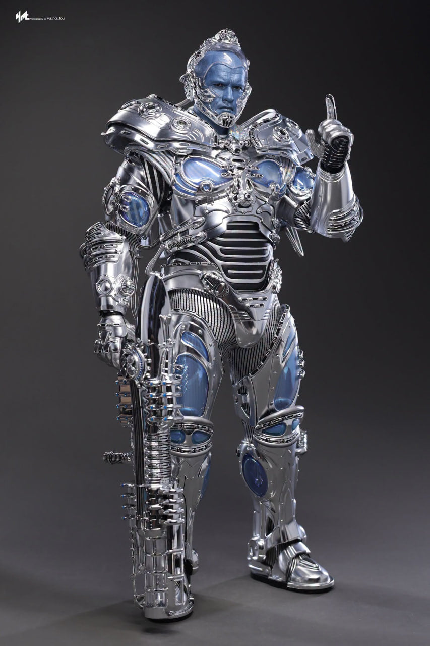 READY🔥Hot Toys MMS800 Batman & Robin 1/6th scale Mr. Freeze (Deluxe Version)