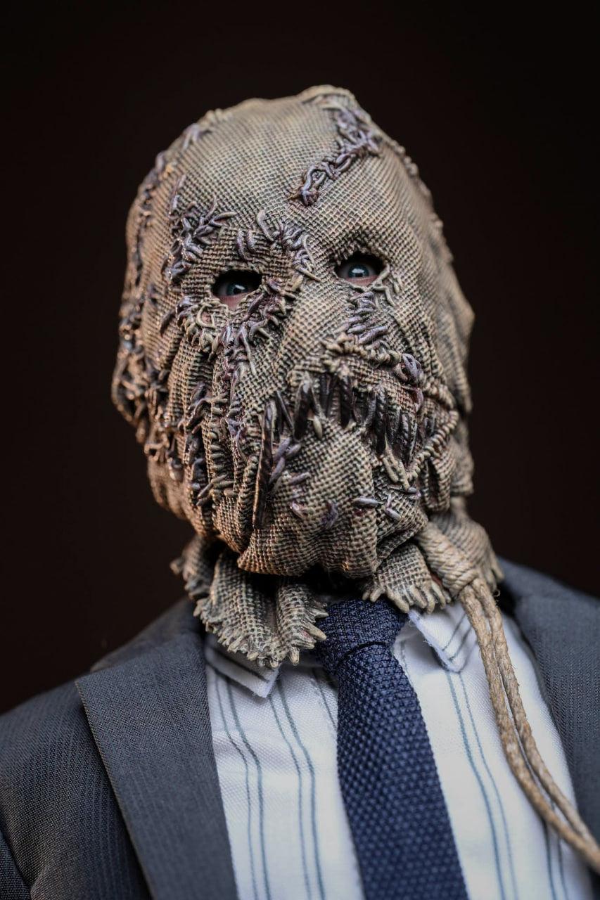 READY🔥Hot Toys MMS801 Batman Begins 1/6th scale Scarecrow 2.0 Collectible Figure