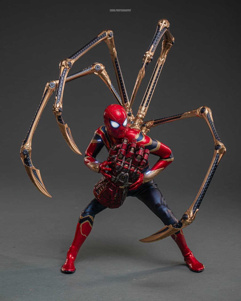 READY🔥Hot Toys MMS762AE Marvel Avengers: Endgame Iron Spider