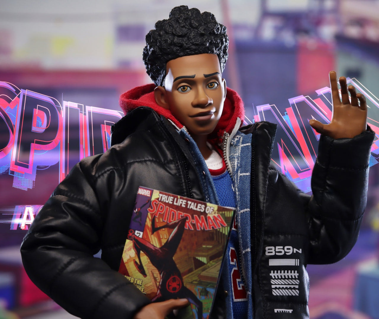 Pre-Owned(95% New)🔥Hot Toys MMS710B Spider-man: Across The Spiderverse – Miles Morales 1/6 Scale Collectible Figure (Rebel Base Exclusive)