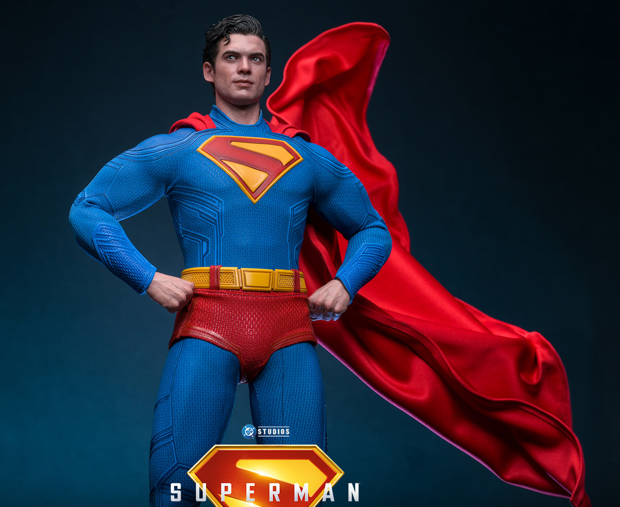 Preorder🔥Hot Toys MMS812 Superman 1/6th Scale Superman & Krypto Collectible Set