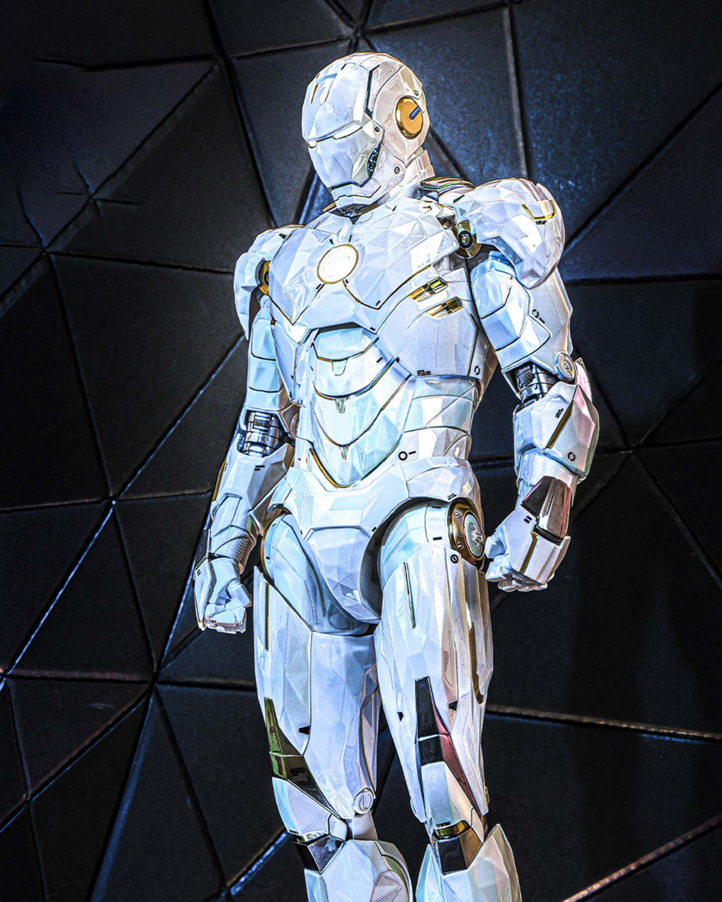 Preorder🔥Hot Toys MMS830D76 Iron Man 2 1/6th scale Iron Man Mark IV (Sub-Zero Fractal Armor) Collectible Figure [Hot Toys Exclusive]