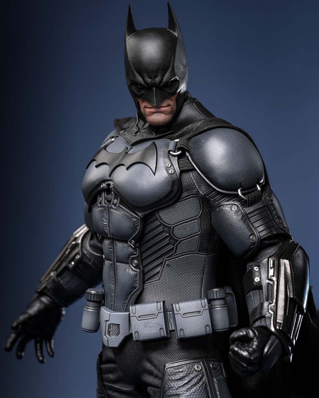 Preorder🔥Hot Toys VGM83 Batman: Arkham Origins 1/6th scale Batman™ Collectible Figure