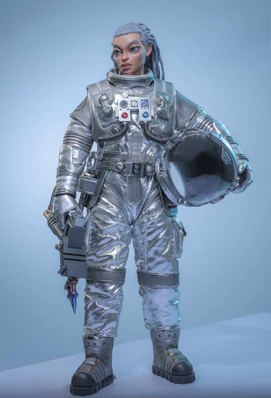 READY🔥Hot Toys AMC041 Brothersfree x Hot Toys Space Worker Baby (Brothersfree 25th Silver Galaxy Version) 1/6th scale Collectible Figure