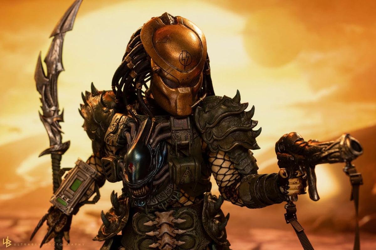 READY🔥Hot Toys CMS029B Predator 1/6th scale Broken Tusk Predator (Special Edition)