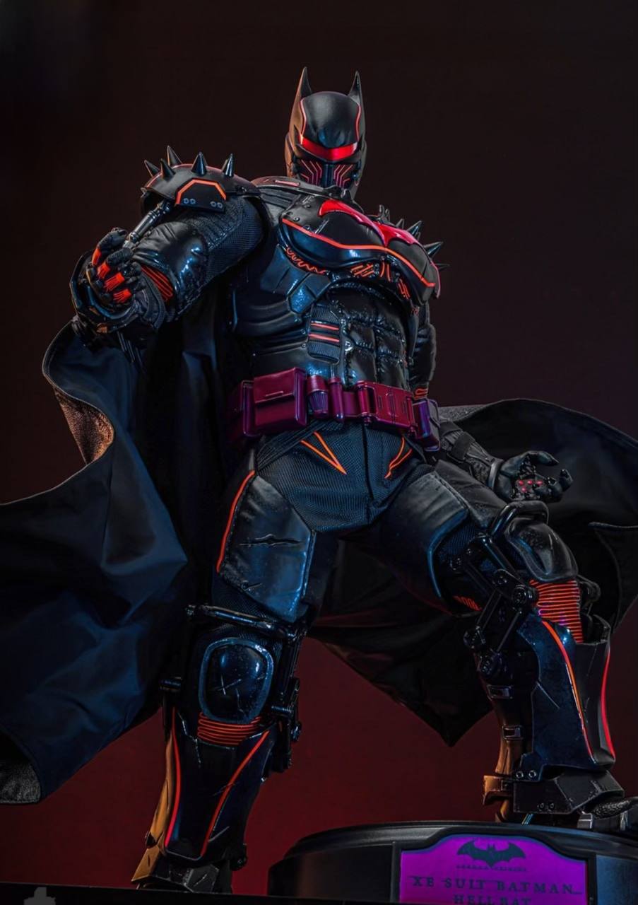 READY🔥Hot Toys VGM73 Batman: Arkham Origins 1/6th scale Batman (XE Suit Hellbat Version) Collectible Figure [Hot Toys Exclusive]