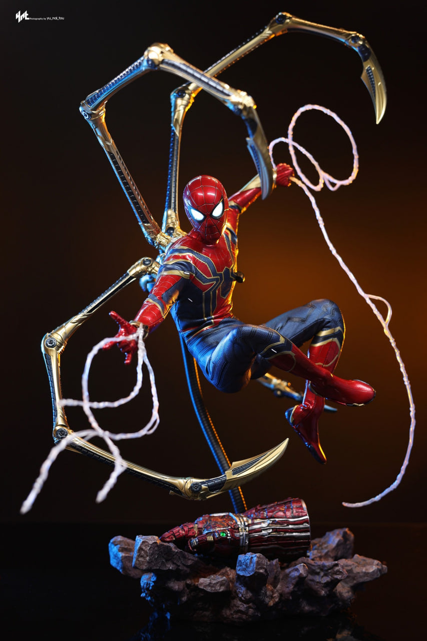 Preorder🔥Hot Toys MMS761 Avengers: Endgame Iron Spider 1/6th scale Collectible Figure