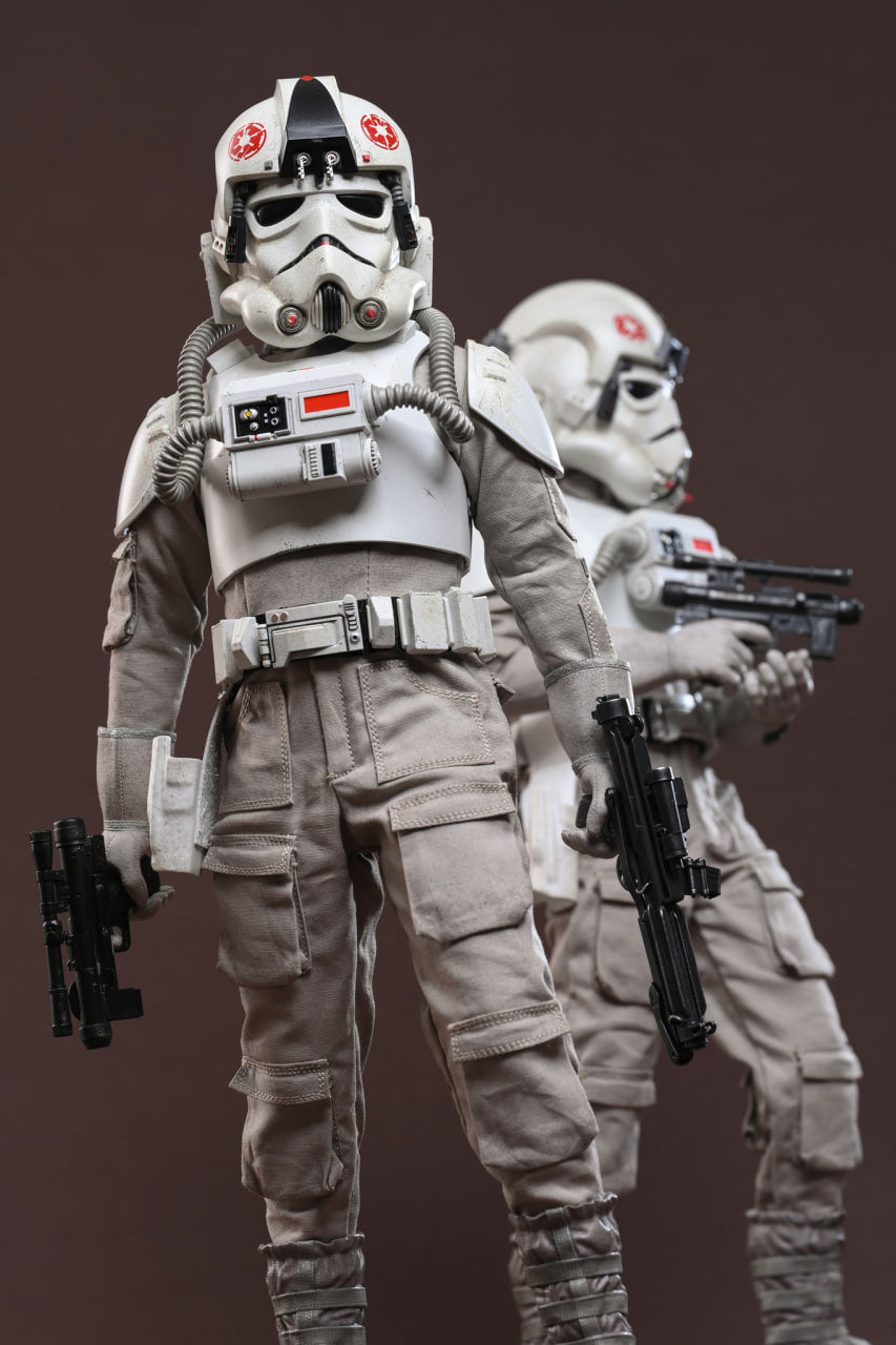 READY🔥Hot Toys MMS845 Star Wars: The Mandalorian & Grogu Imperial Remnant AT-AT Driver 1/6th scale Collectible Figure