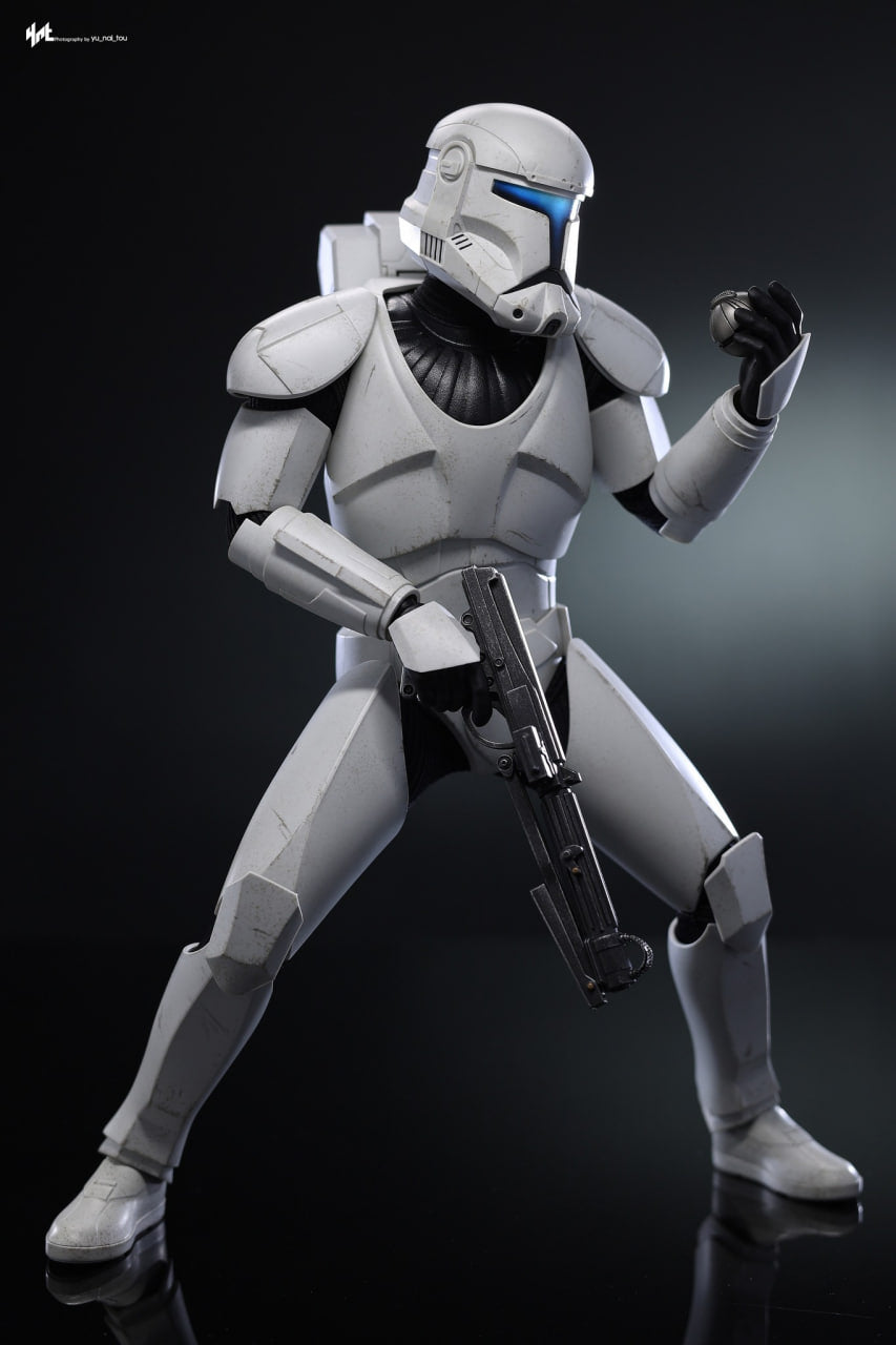 READY🔥Hot Toys TMS131 Star Wars The Bad Batch Clone Commando 1/6 Scale Collectible Figure