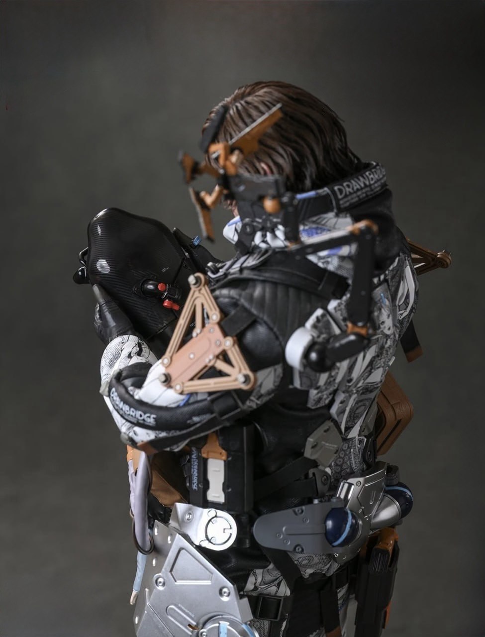 Preorder🔥Hot Toys VGM90AE Death Stranding 2: On the Beach Sam (Junji Ito Suit) (Artisan Edition) [Hot Toys Exclusive] 1/6th scale Collectible Figure