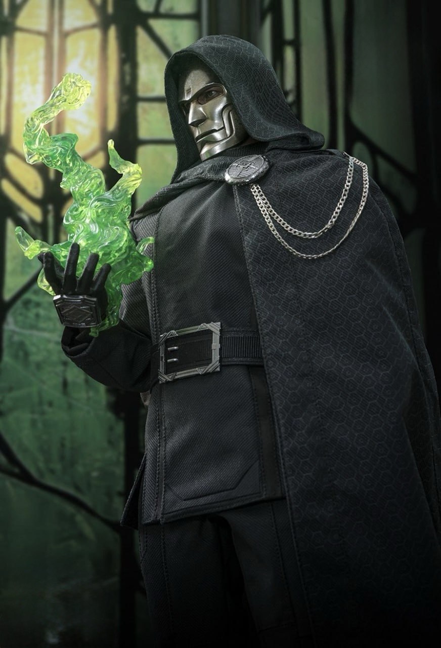 🔥Hot Toys MMS902 Avengers: Doomsday Victor Von Doom [Hot Toys Exclusive] 1/6th scale Collectible Figure