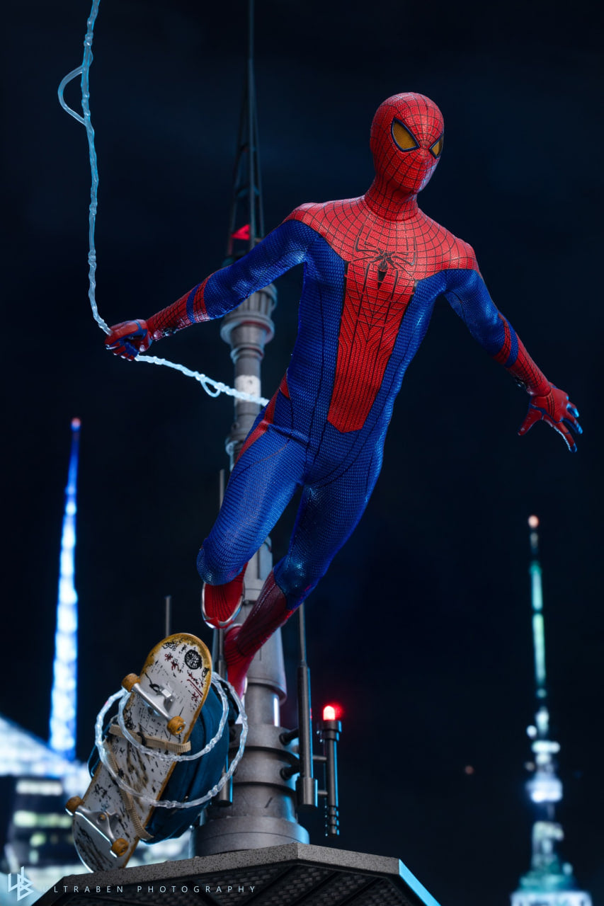 🔥Hot Toys MMS772 MMS772B The Amazing Spider-Man 1/6th Scale The Amazing Spider-Man Collectible Figure (Deluxe Version) (Deluxe & Special Edition)