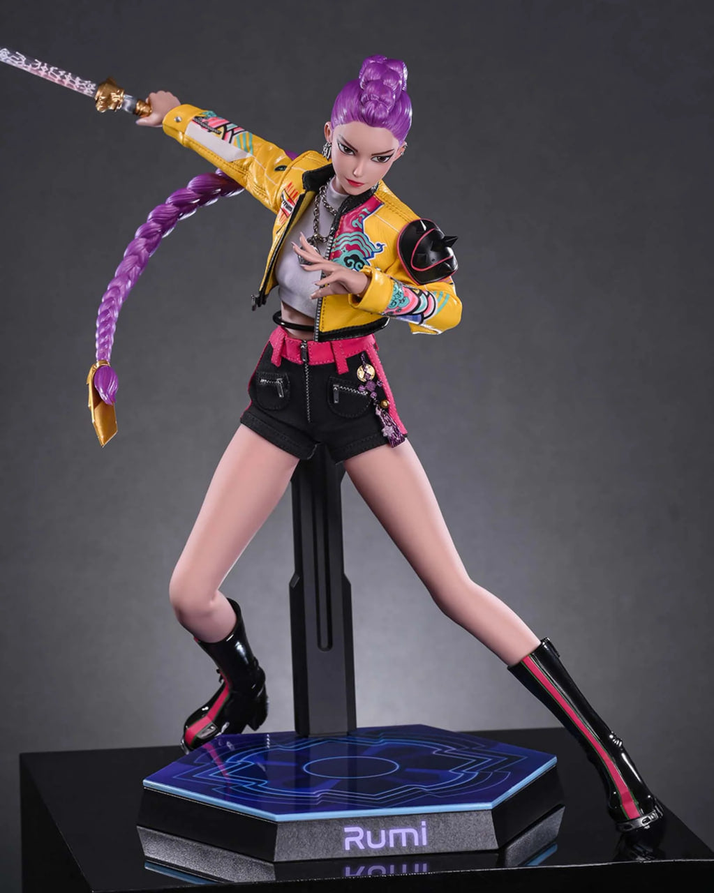 Preorder🔥Hot Toys TMS176 KPop Demon Hunters 1/6th scale Rumi Collectible Figure
