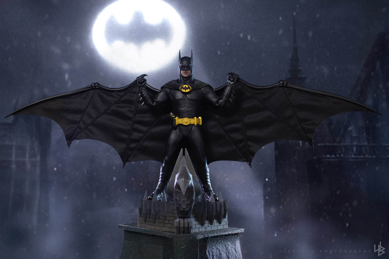 READY🔥Hot Toys MMS770 Batman Returns 1/6th scale Batman Collectible Figure (Deluxe Version)
