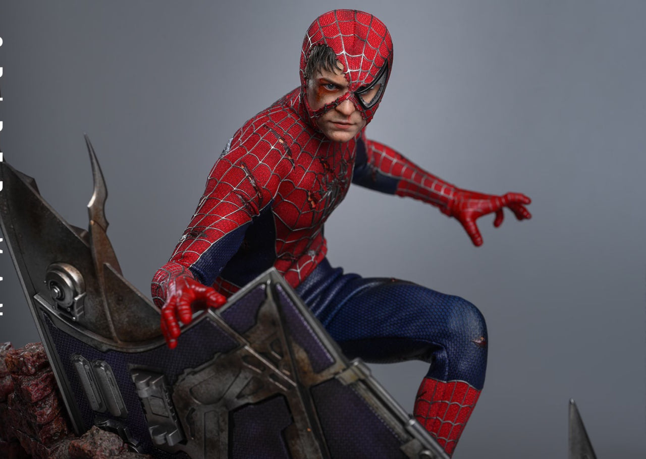 Preorder🔥Hot Toys MMS859 Spider-Man 1/6th scale Spider-Man (Battle Damaged Version) Collectible Figure