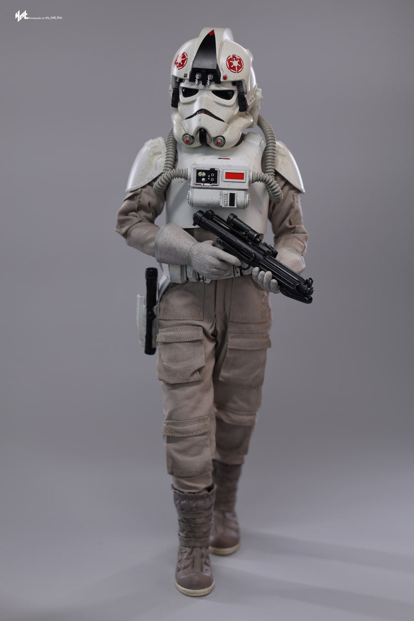 READY🔥Hot Toys MMS845 Star Wars: The Mandalorian & Grogu Imperial Remnant AT-AT Driver 1/6th scale Collectible Figure