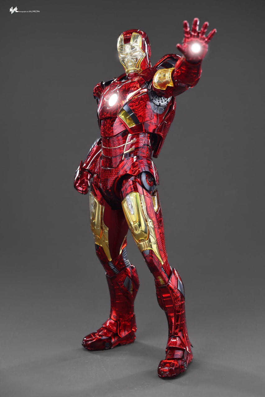 READY🔥 Hot Toys MMS870D82 The Avengers Iron Man Mark VII (Exo-Chrome Clear Version) 1/6th scale Collectible Figure