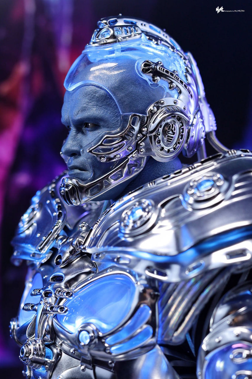 Next Batch🔥Hot Toys MMS800 Batman & Robin 1/6 Mr. Freeze (Deluxe Version)