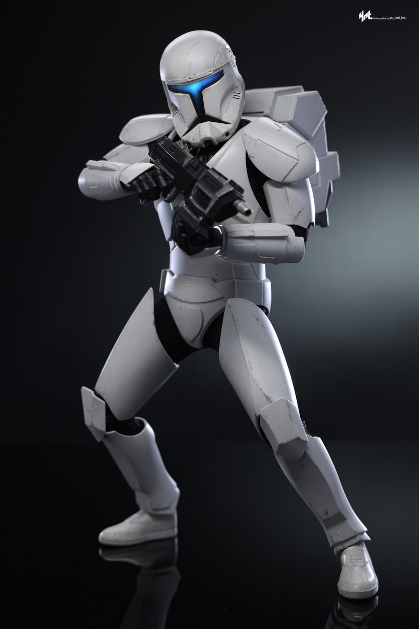 READY🔥Hot Toys TMS131 Star Wars The Bad Batch Clone Commando 1/6 Scale Collectible Figure