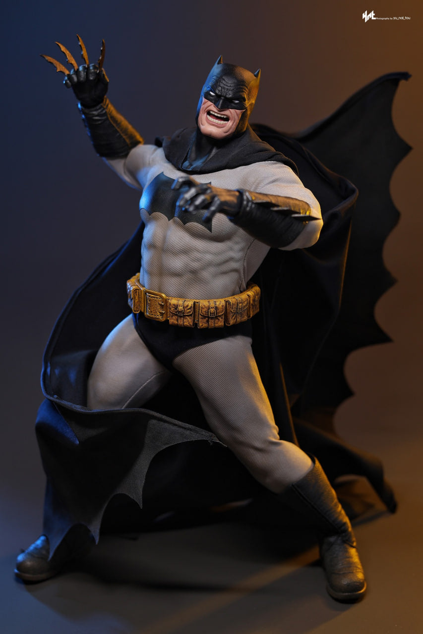 READY🔥Hot Toys CMS024 DC Comic Batman The Dark Knight Returns