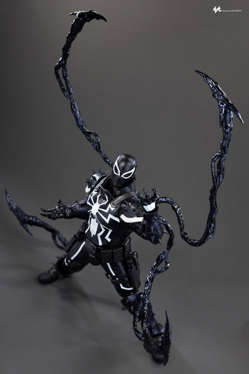READY🔥Hot Toys CMS025 Marvel Comics 1/6th scale Agent Venom Collectible Figure