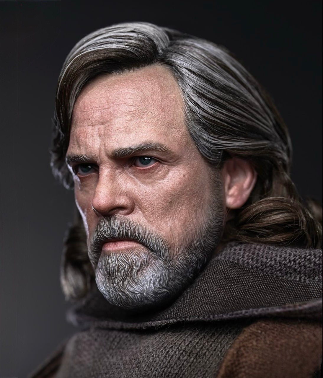 Preorder🔥Hot Toys MMS879AE Star Wars: The Last Jedi - 1/6th scale Luke Skywalker Collectible Figure (Artisan Edition) (Hot Toys Exclusive)
